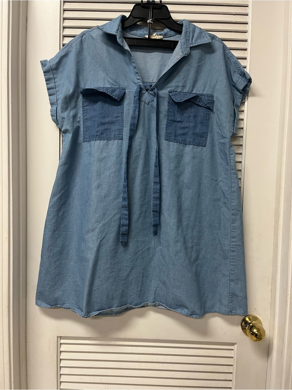 ENTRO✨large ✨denim✨Light Blue Chambray Tie-Neck Tunic Top/dress